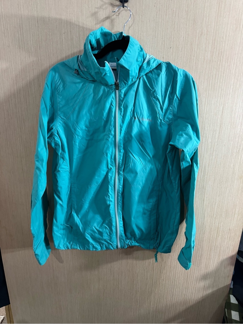 Women’s Columbia Teal Hooded Rain Jacket Size Medium